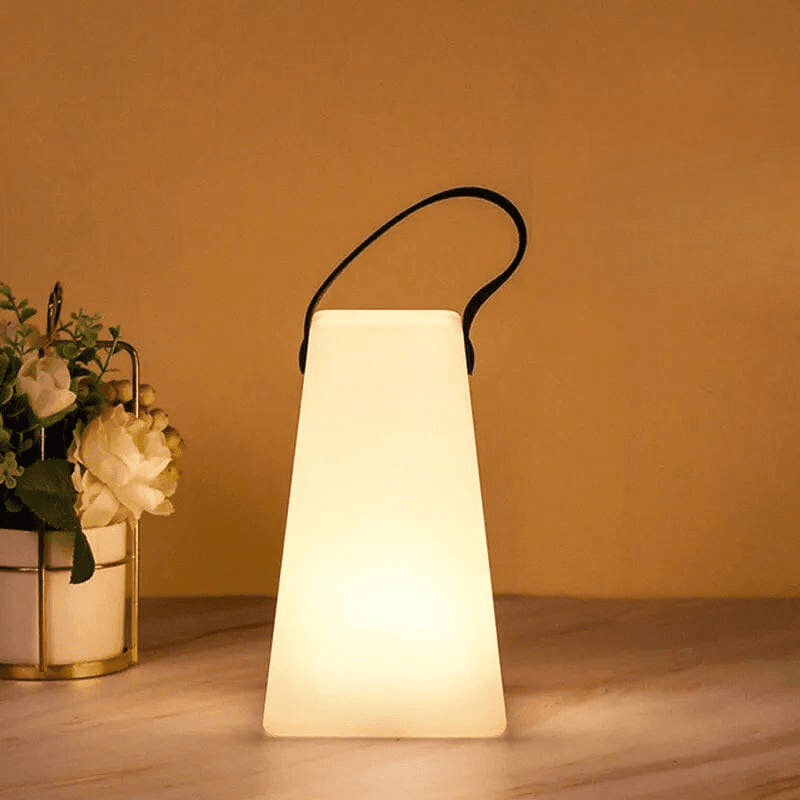 trapeze-lampe-de-chevet-portative-58950091014477.png - Lampe de chevet de bureau
